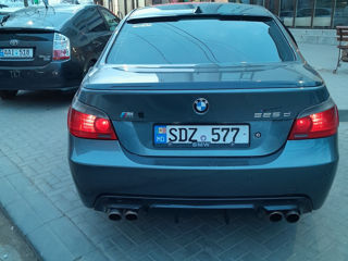 BMW 5 Series foto 3