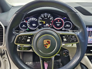 Porsche Cayenne foto 9