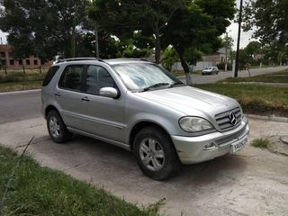 Mercedes ML Class foto 1