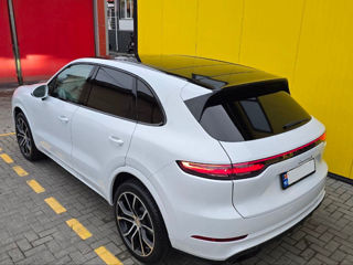 Porsche Cayenne foto 2