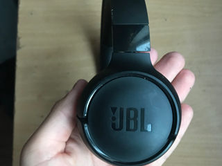 Căștile JBL foto 2