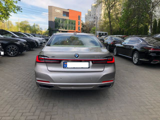 BMW 7 Series foto 4