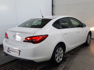 Opel Astra foto 6