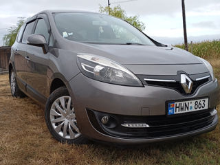 Renault Grand Scenic foto 2