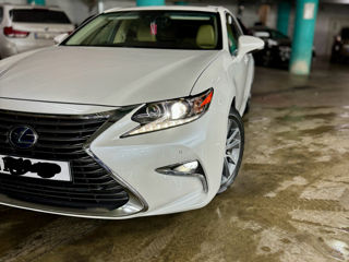 Lexus ES Series