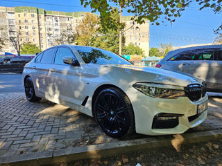 BMW 5 Series foto 4