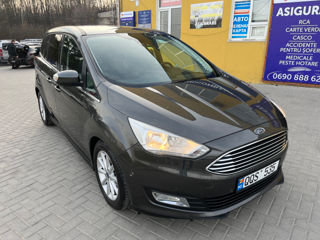 Ford Grand C-MAX foto 1