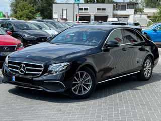 Mercedes E-Class foto 1