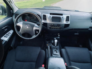 Toyota Hilux foto 5