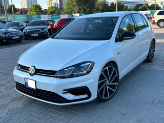 Volkswagen Golf foto 1