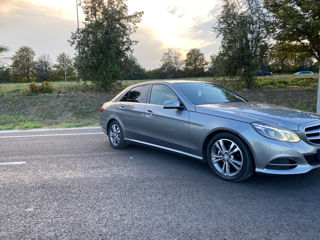 Mercedes E-Class foto 3