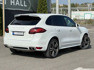 Porsche Cayenne foto 2