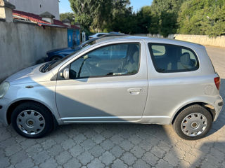 Toyota Yaris foto 4