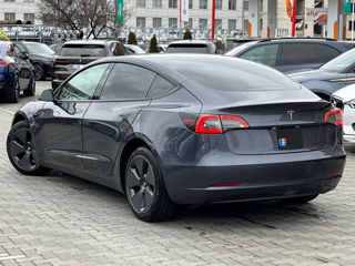 Tesla Model 3 foto 3