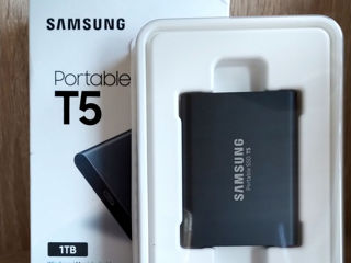 Samsung Portable SSD T5/1590 lei