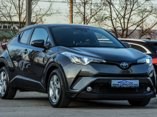 Toyota C-HR foto 1