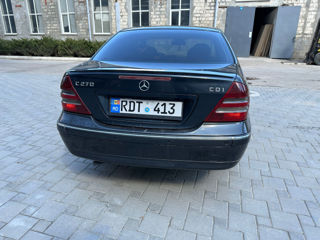 Mercedes C-Class foto 8