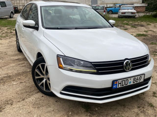 Volkswagen Jetta foto 2