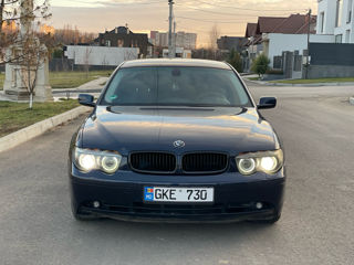 BMW 7 Series foto 3