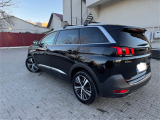 Peugeot 5008 foto 3