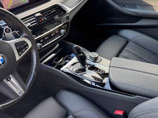 BMW 5 Series foto 15