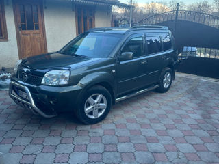 Nissan X-Trail foto 4