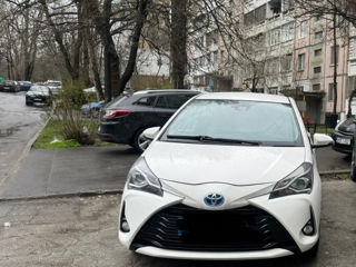 Toyota Yaris foto 1