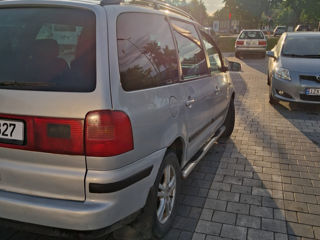 Volkswagen Sharan foto 4