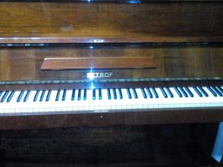 Продаю фортепиано "Petrof" foto 1