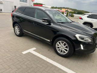 Volvo XC60 foto 2