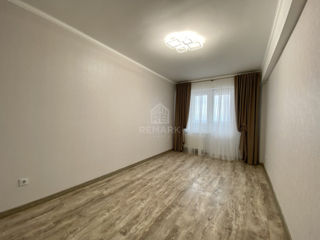 Apartament cu 2 camere, 69 m², Buiucani, Chișinău foto 3