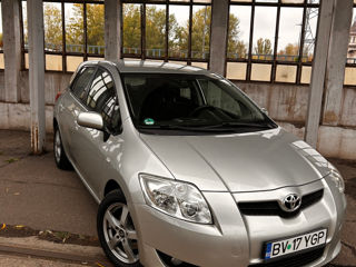 Toyota Auris foto 2