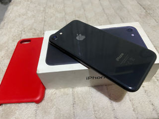 iPhone 8 64GB foto 2