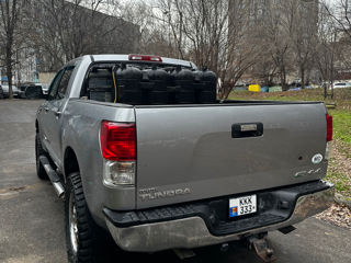 Toyota Tundra foto 3