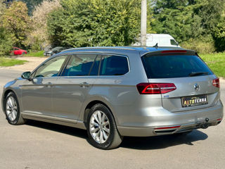 Volkswagen Passat foto 4