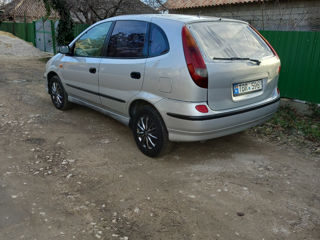 Nissan Almera foto 3