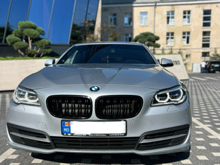 BMW 5 Series foto 1