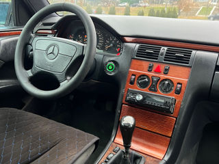 Mercedes E-Class foto 10