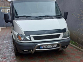 Ford Transit foto 1