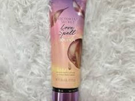 Loțiune de corp parfumată 236ml Victoria'S Secret fragrance  Love spell parfum foto 4