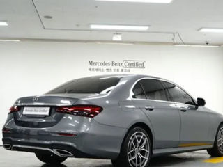 Mercedes E Class foto 2