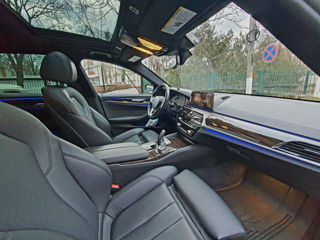 BMW 5 Series foto 10