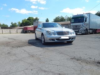 Mercedes E Class foto 4