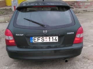 Mazda 323 foto 4