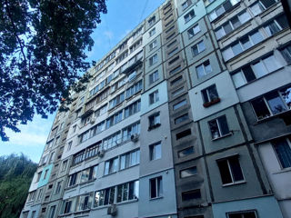 Apartament cu 2 camere, 60 m², Botanica, Chișinău