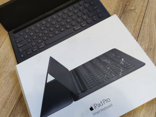 iPad Pro Smart keyboard  12.9" (1st /2nd Gen) Model A1636 foto 1