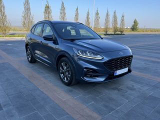 Ford Kuga foto 1