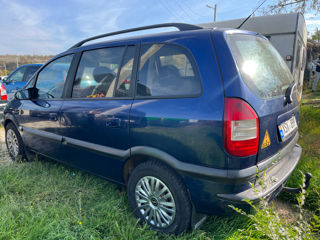 Opel Zafira foto 3