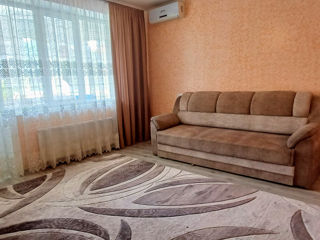 Apartament cu 2 camere, 74 m², Buiucani, Chișinău foto 3