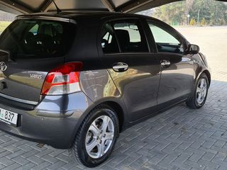 Toyota Yaris foto 5